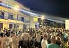 In migliaia hanno riempito la borgata di Marinella per la prima Notte Bianca del mare