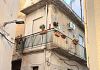 Crolla la soletta di un balcone a Mazara del Vallo: morta una donna di 85 anni