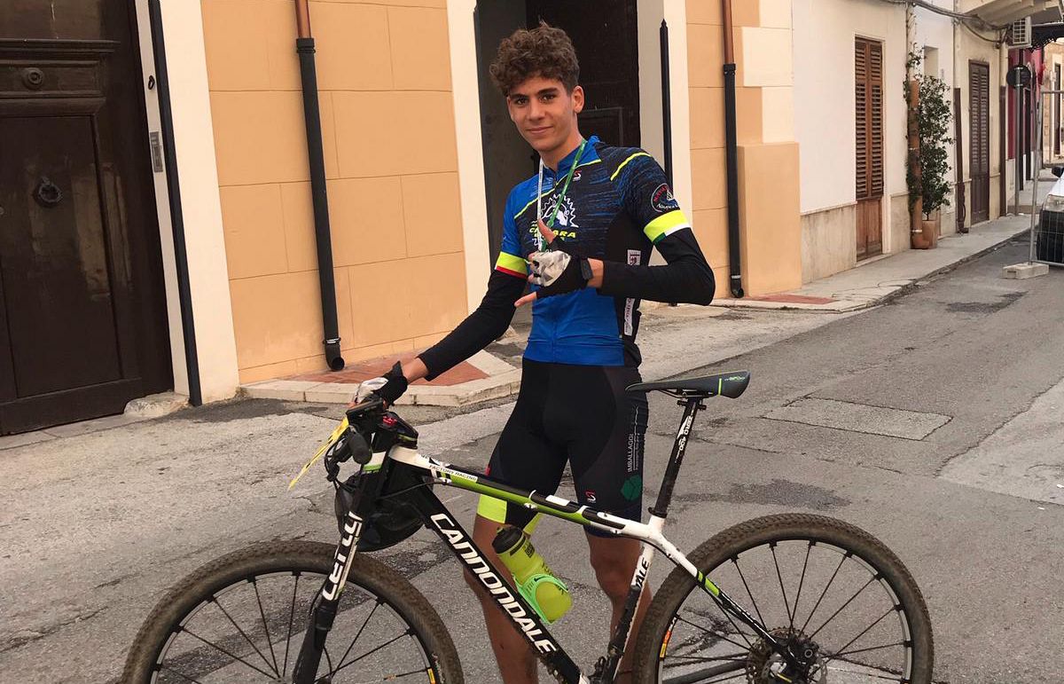 Il mazarese Vittorio Di Stefano campione regionale di Mountain Bike • Prima  Pagina Mazara