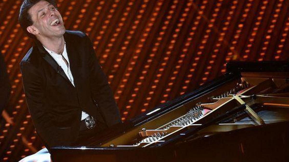 Lutto Per Il Mondo Della Musica: è Morto Ezio Bosso Il Grande Pianista ...