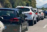 Esodo di Ferragosto sulla A29: lunghe code e traffico intenso per il weekend