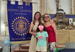 L'inner wheel club Selinunte cave di cusa consegna alla mamma di Ilenia i fondi raccolti