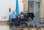 Scout in festa a Partanna: il vessillo AGESCI sventola sul Palazzo di Città