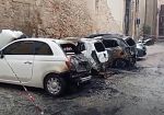 ​Trapani, tre auto distrutte da un incendio in via San Pietro