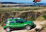 Appicca un incendio a delle sterpaglie e si becca la denuncia