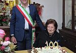 Nuova centenaria a Castellammare, Margherita Cruciata festeggia 100 anni