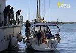 Barca a vela diretta a Mazara: tunisino arrestato per trasporto di migranti