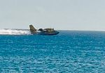 incendio-in-zonda-trinita-di-delia-in-azione-anche-elicotteri-e-canadair