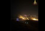 Paura nella notte a Scopello: incendio di vaste proporzioni minaccia le case, tutti salvi