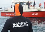 ​Auto finisce nelle acque del porto di Castellammare, salvi i due che erano a bordo