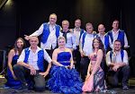 Campobello, l’omaggio a Renzo Arbore con l’orchestra Luna Rossa conquista il pubblico dell’Olimpia