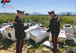 Partinico, scarica frigoriferi e rifiuti in un terreno: 32enne denunciato dai carabinieri