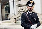 Maresciallo originario di Petrosino salva un passeggero colto da grave malore sul volo Nizza-Roma
