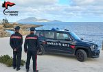 I Carabinieri fermano 10 migranti a Favignana: scatta l'arresto per un 34enne già espulso
