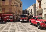 Incendio nel cuore del centro storico di Mazara, in fiamme stavolta una discarica abusiva in via Goti 