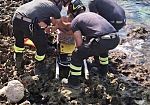 ​Favignana, soccorsa una donna incastrata tra gli scogli di Cala Rossa