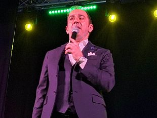 campobello-il-grande-tenore-mazzocchetti-conquista-il-pubblico-del-cine-teatro-olimpia