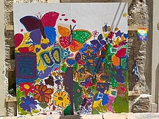 un-arcobaleno-di-farfalle-apre-la-settimana-dellegadi-pride