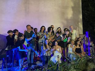 marsala-per-la-festa-della-musica-lofficina-artistica-carpe-diem-porta-in-scena-60-artisti-di-ogni-eta