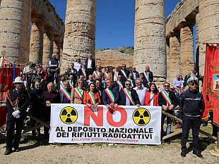 manifestazione-a-segesta-per-dire-no-al-deposito-di-rifiuti-radioattivi-e-nucleari-in-provincia-di-trapani