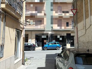 alcamo-in-via-colaianni-manca-il-segnale-stradale-dellobbligo-di-svolta-a-sinistra