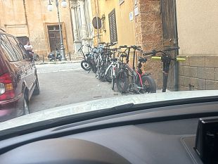 mazara-bloccata-allora-di-punta-la-via-san-francesco-disagi-per-i-cittadini