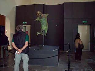 il-museo-del-satiro-non-dipendera-piu-dal-museo-pepoli-un-bene-o-un-male