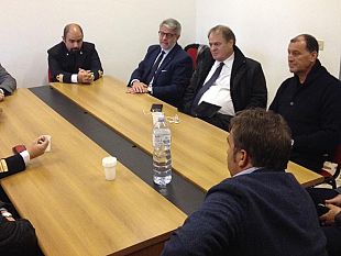 l-assessore-regionale-cracolici-a-mazara-incontra-la-filiera-pesca-l-osservatorio-ed-i-giovani-di-blue-sea-land