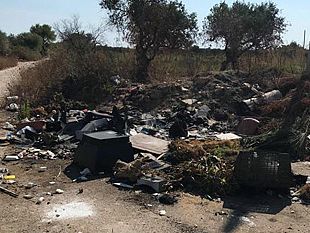 video-una-diffusa-discarica-in-c-da-s-maria-la-segnalazione-di-un-cittadino-manteniamo-mazara-pulitaa