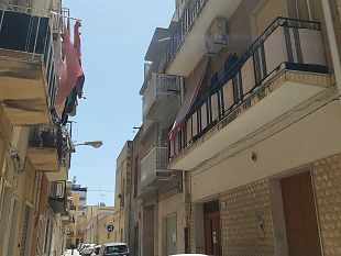 mazara-crolla-il-tetto-della-cucina-coppia-in-quarantena-salva-per-miracolo