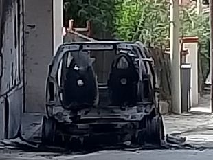 salemi-auto-in-fiamme-in-viale-dei-mille-cause-da-accertare