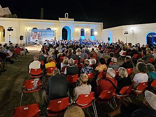 favignana-in-musica-grande-successo-per-il-concerto-della-njcabanda