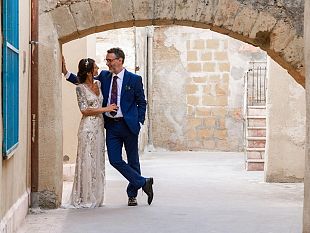 mazara/mazara-la-storia-degli-sposi-che-hanno-festeggiato-il-loro-matrimonio-nella