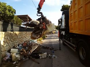 ripulite-a-favignana-aree-invase-dai-rifiuti