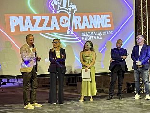 marsala-piazza-ranne-accende-san-francesco-al-via-il-festival-del-cinema