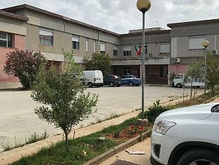 otto-alunni-delle-classi-delli-c-capuana-pardo-hanno-ricevuto-la-menzione-di-merito-per-i-diritti-umani