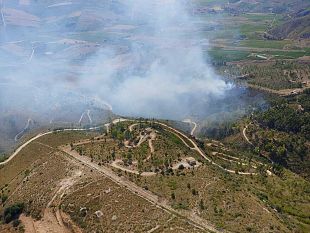 incendio-a-castellammare-interviene-laeronautica-militare