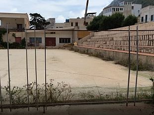 al-via-i-lavori-di-manutenzione-straordinaria-del-campo-di-calcio-a-5-delloratorio-parrocchiale-di-marettimo