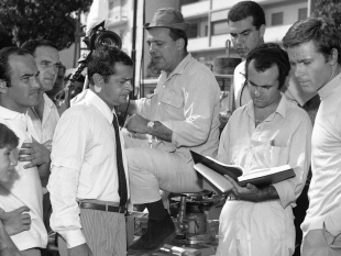 a-castellammare-del-golfo-la-personale-di-nicola-scafidi-set-cinematografici-siciliani-1960-70