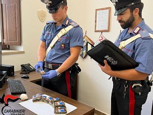 trapani/oltre-un-chilo-di-droga-nascosta-in-una-valigia-arrestato-28enne-a-pantelleria