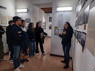 viaggio-delle-classi-quarte-del-nautico-marino-torre-nella-storia-di-palermo-e-di-peppino-impastato