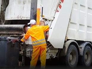 rifiuti-presunta-frode-in-pubbliche-forniture-arrestati-gli-imprenditori-traina