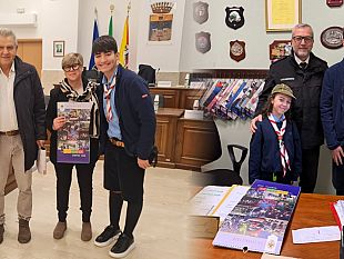 donato-il-calendario-scout-alle-istituzioni-locali