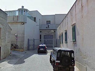 trapani/favignana-aggredito-un-agente-penitenziario