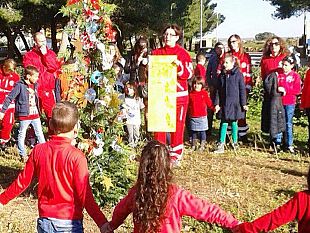 manifestazione-natalizia-anche-a-mazara-due-grazie-alla-croce-rossa-italiana