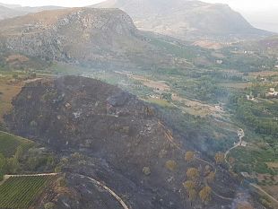 l82o-centro-csar-doma-incendio-a-calatafimi