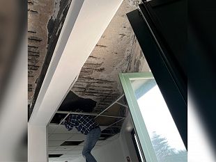 marsala-distacco-intonaci-al-teatro-impero-in-corso-lavoro-di-rifacimento