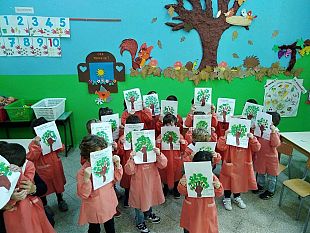 i-bambini-dellic-lombardo-radice-pappalardo-e-la-festa-dellalbero