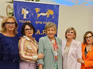 cerimonia-del-passaggio-di-consegne-della-sezione-fidapa-di-mazara-per-il-biennio-2023-2025