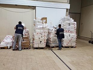 mazara-la-capitaneria-sequestra-oltre-4mila-kg-di-pesce-scaduto